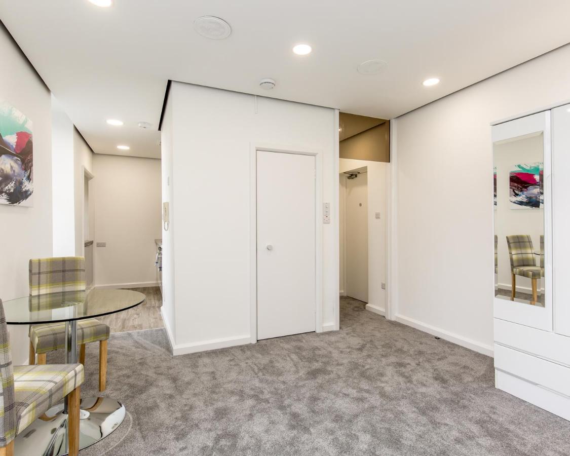 Refurbished Studio Next To The Royal Mile Appartement Edinburgh Buitenkant foto